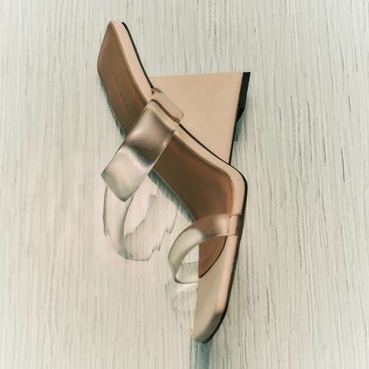 Brooke Wedge Ivory Leather