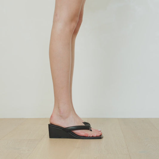 Mandy Wedge Black Leather